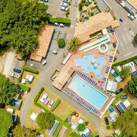 ZEcamping 4 étoiles 900m plage piscine club enfant animations dog friendly Camping