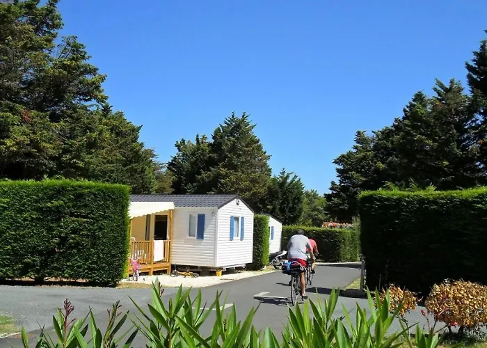 Κάμπινγκ 4 Etoiles - Parc Aquatique - Eeibci *